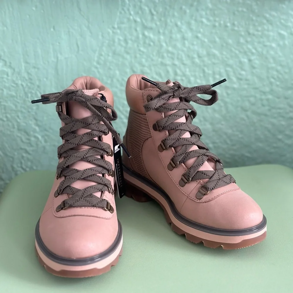 NWT Sorel Lennox Waterproof Hiking Boots in Canoe Stone Green